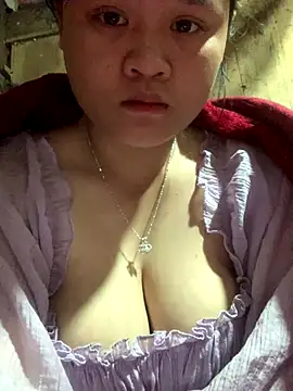 Thanhhuyen001 online show from 12/17/25, 02:28