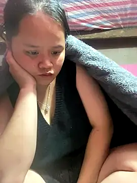 Thanhhuyen001 online show from 12/18/25, 06:52