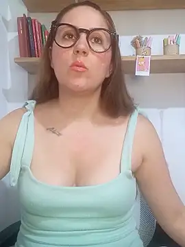 SofiEsteves online show from 02/09/26, 04:33