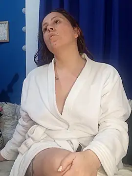 SofiEsteves online show from 05/24/26, 06:57