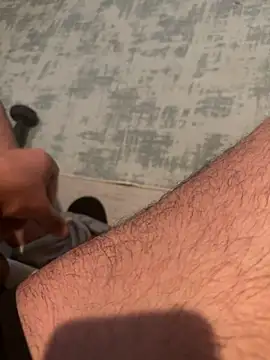 Snapshot of esmer_baran44 chatting on 12/16/25, 04:23 esmer baran44 online show from 12/16/25, 04:23