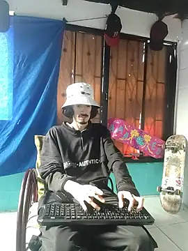 sk8-boy online show from 01/14/26, 01:39