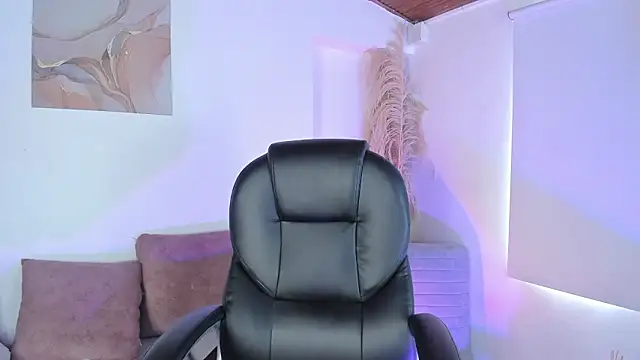 Amelie Wine online show from 02/10/26, 03:27