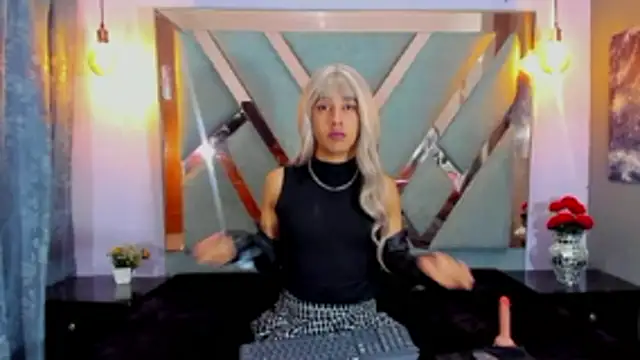 Snapshot of Asa_Noir chatting on 12/17/25, 01:06 Asa Noir online show from 12/17/25, 01:06