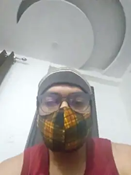 NunnuLelo online show from 04/11/26, 08:35