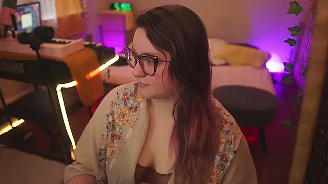 Snapshot of FireproofCuriousiteaze chatting on 02/23/26, 10:18 FireproofCuriousiteaze online show from 02/23/26, 10:18