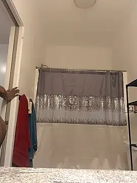 Snapshot of AverageAnt_ chatting on 02/13/26, 05:36 AverageAnt online show from 02/13/26, 05:36