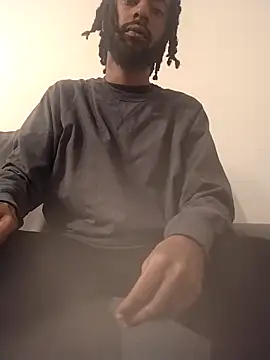 Snapshot of AverageAnt_ chatting on 02/26/26, 05:45 AverageAnt online show from 02/26/26, 05:45