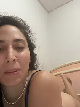 LatinDoll8 online show from 04/21/26, 02:51