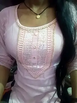 Snapshot of Tanya_mital12 chatting on 12/23/25, 05:27 Tanya mital12 online show from 12/23/25, 05:27