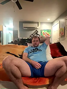 Snapshot of Studmuffin4you chatting on 01/14/26, 04:51 Studmuffin4you online show from 01/14/26, 04:51