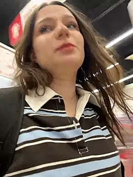 Niki Hug online show from 01/08/26, 09:11