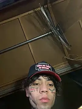 baby young online show from 12/18/25, 04:18