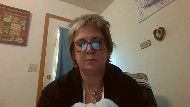 becky1111 online show from 05/07/26, 05:40