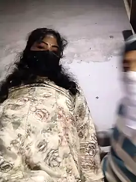 Snapshot of salonihotvideo chatting on 12/19/25, 05:47 salonihotvideo online show from 12/19/25, 05:47