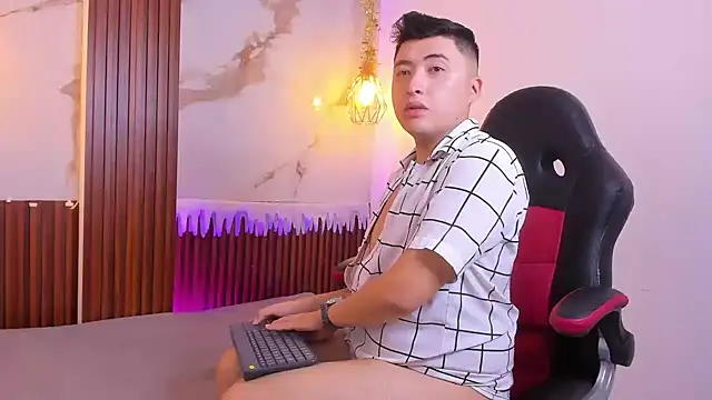 BrunoVega1 online show from 12/19/25, 01:18