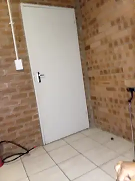 Snapshot of Babybloom19 chatting on 12/22/25, 10:23 Babybloom19 online show from 12/22/25, 10:23