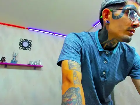 Boy tatto77 online show from 02/19/26, 06:37