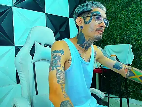 Boy tatto77 online show from 02/20/26, 05:46