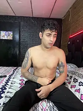 JustynAle2025 online show from 03/26/26, 12:06