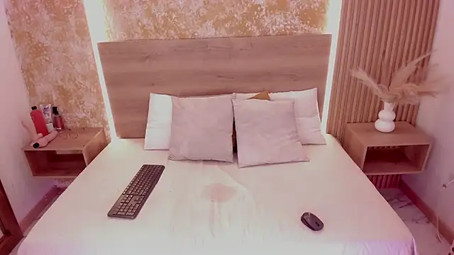 amber  ferrera online show from 01/31/26, 07:45