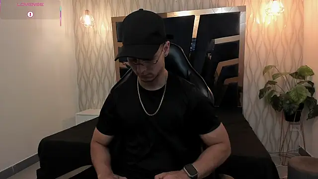 Noah Clarkk online show from 04/10/26, 05:28