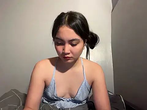 Nanalicious 69 online show from 04/04/26, 09:12