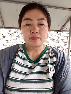 Snapshot of Jumi_livesexy chatting on 02/25/26, 01:26 Jumi livesexy online show from 02/25/26, 01:26