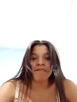 Snapshot of Yeong_lesly chatting on 12/18/25, 04:40 Yeong lesly online show from 12/18/25, 04:40