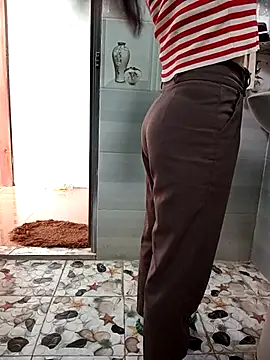 Sweet-Berryy online show from 03/18/26, 01:31