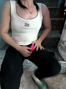 Sweet-Berryy online show from 04/21/26, 03:13