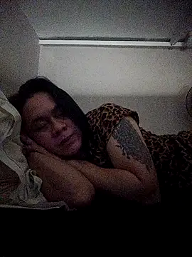 Snapshot of AsiaAlexa chatting on 12/22/25, 07:49 AsiaAlexa online show from 12/22/25, 07:49