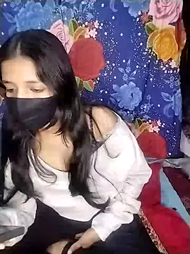 Snapshot of Surbhi-dixit chatting on 01/07/26, 08:00 Surbhi-dixit online show from 01/07/26, 08:00