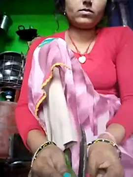 Snapshot of Cut_salni chatting on 07/20/26, 03:21 Cut salni online show from 07/20/26, 03:21