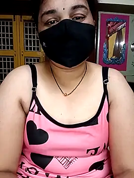 maduri   online show from 04/04/26, 11:57