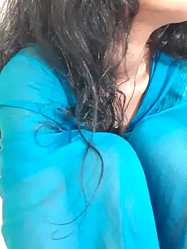 Snapshot of Anjali680 chatting on 03/05/26, 01:51 Anjali680 online show from 03/05/26, 01:51