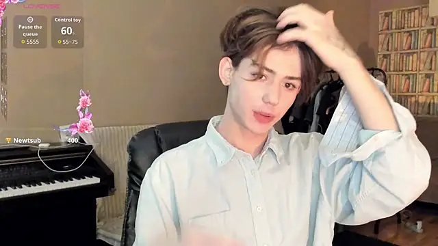 Snapshot of winsdor chatting on 01/12/26, 11:37 winsdor online show from 01/12/26, 11:37