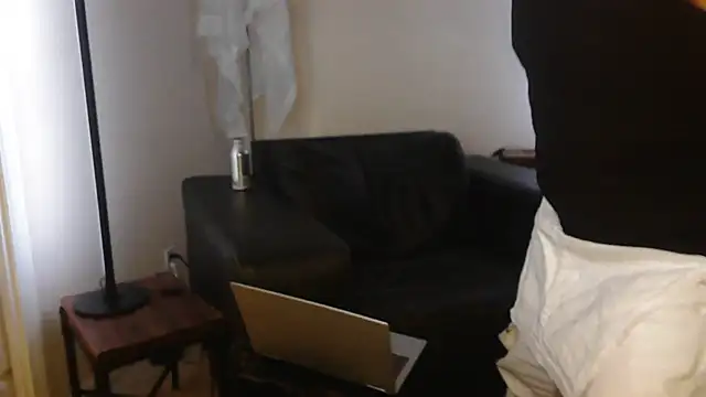 Snapshot of MISTERANDDEMI chatting on 01/14/26, 04:29 MISTERANDDEMI online show from 01/14/26, 04:29