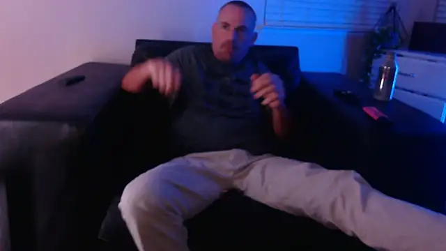 Snapshot of MISTERANDDEMI chatting on 02/13/26, 06:53 MISTERANDDEMI online show from 02/13/26, 06:53