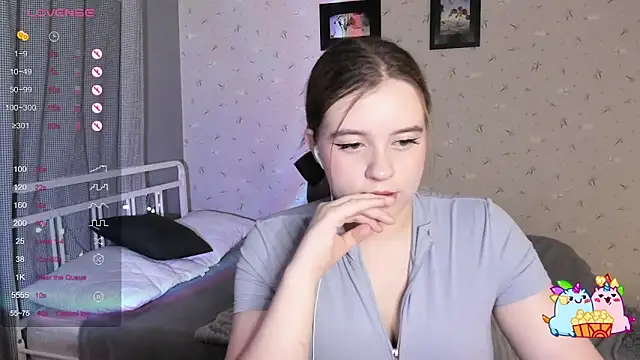 chisifri1 online show from 03/13/26, 10:27