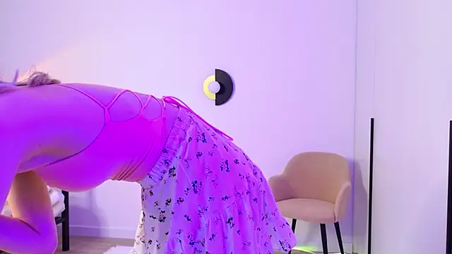 MidnightLily  online show from 04/05/26, 02:09