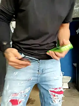 Snapshot of PIGHIGHDIRTY_p0 chatting on 01/17/26, 05:16 PIGHIGHDIRTY p0 online show from 01/17/26, 05:16