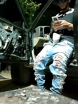 Snapshot of PIGHIGHDIRTY_p0 chatting on 02/13/26, 05:25 PIGHIGHDIRTY p0 online show from 02/13/26, 05:25