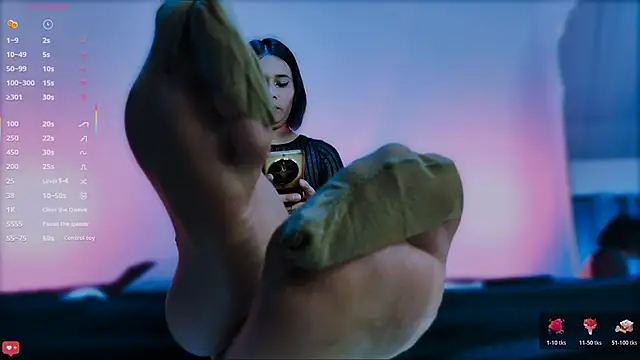 ScarlettRedsins online show from 02/12/26, 01:00