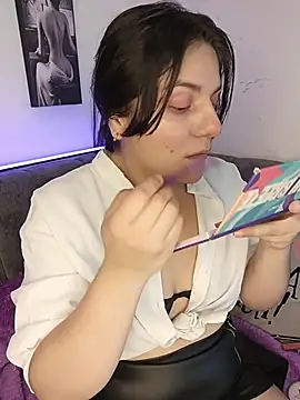 paulina coxx online show from 03/18/26, 12:30