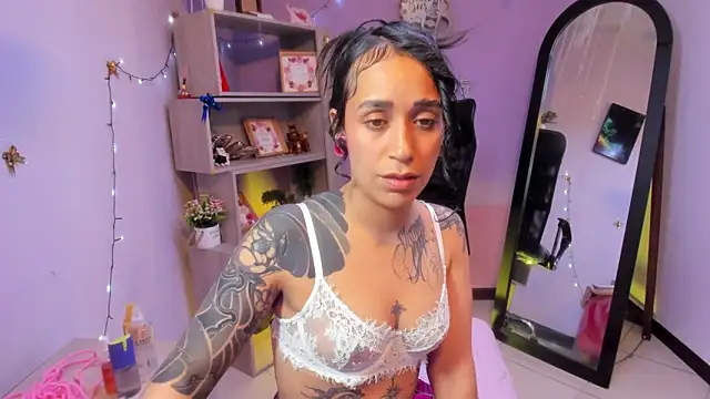 StaceyLeee online show from 02/02/26, 07:56