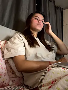 anna-evans09 online show from 01/15/26, 10:31