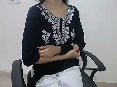 Farhana beautyfull online show from 04/08/26, 05:40