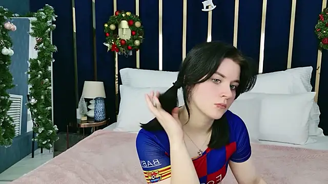 Milana Cold online show from 01/06/26, 11:47