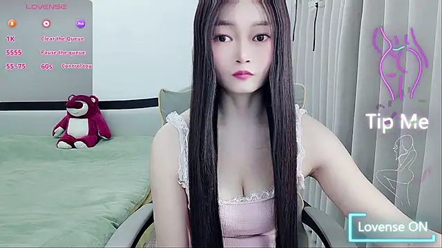 Snapshot of Lucky-susu chatting on 12/19/25, 04:30 Lucky-susu online show from 12/19/25, 04:30